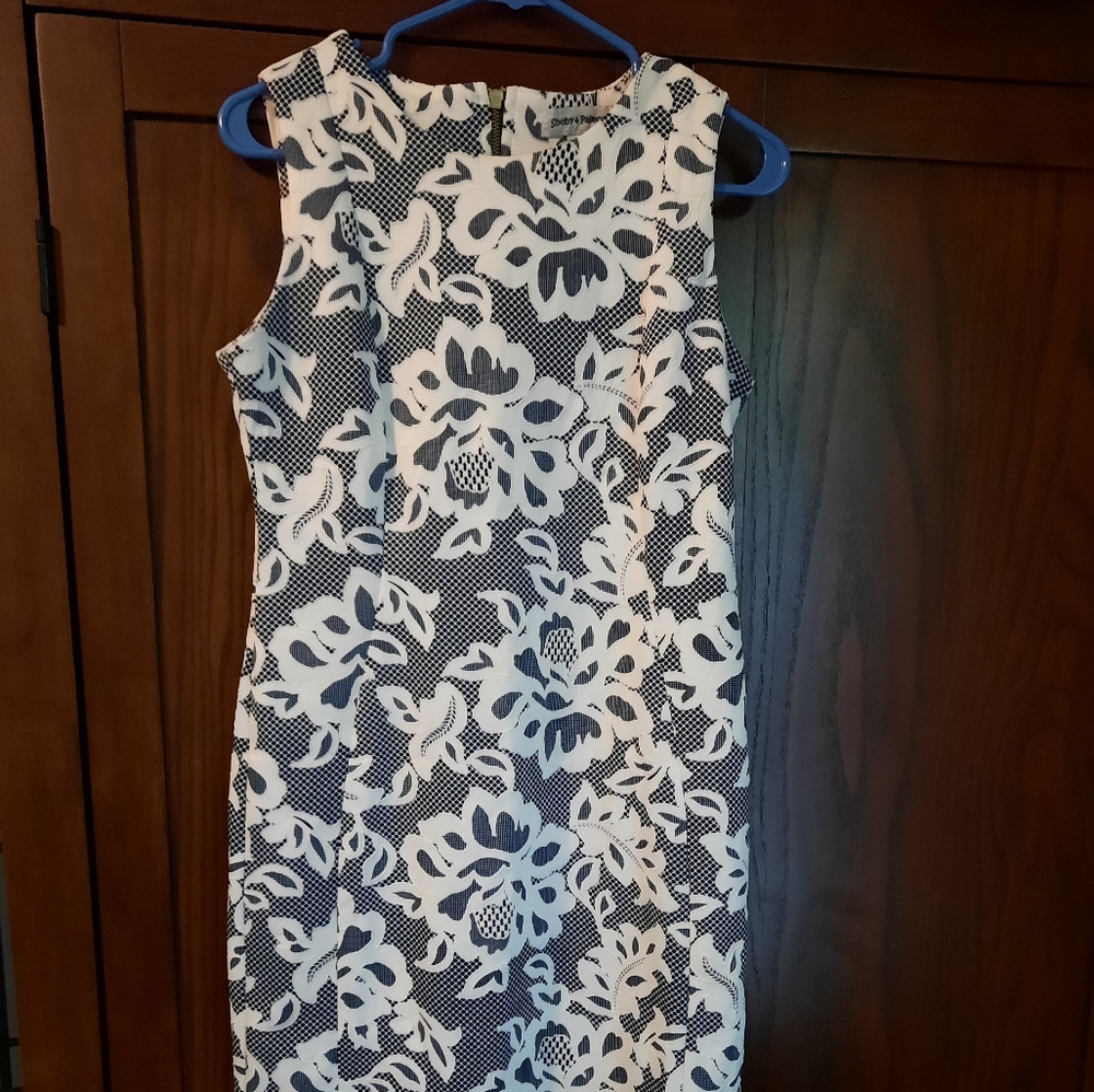 Fitted midi dress